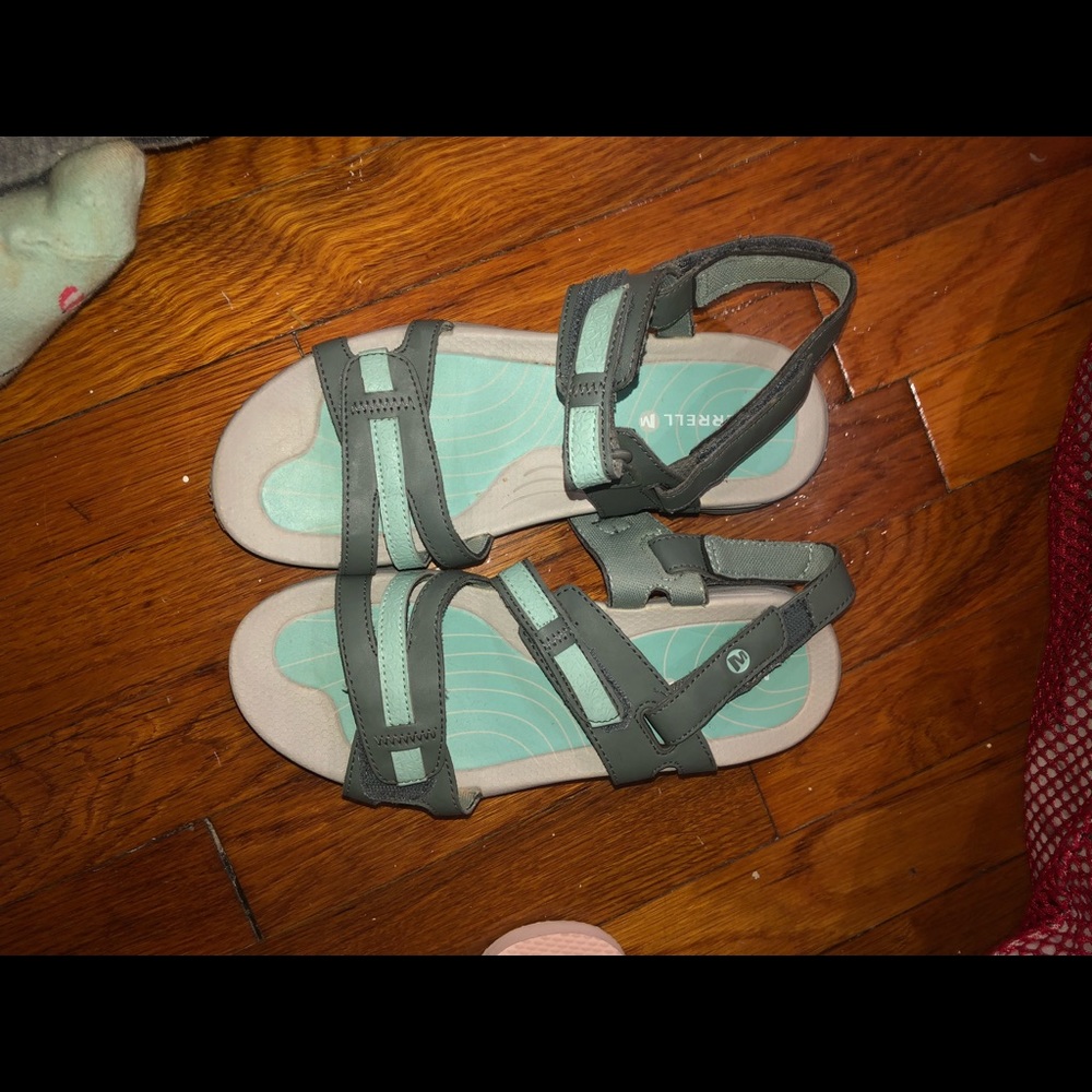 Water shoes